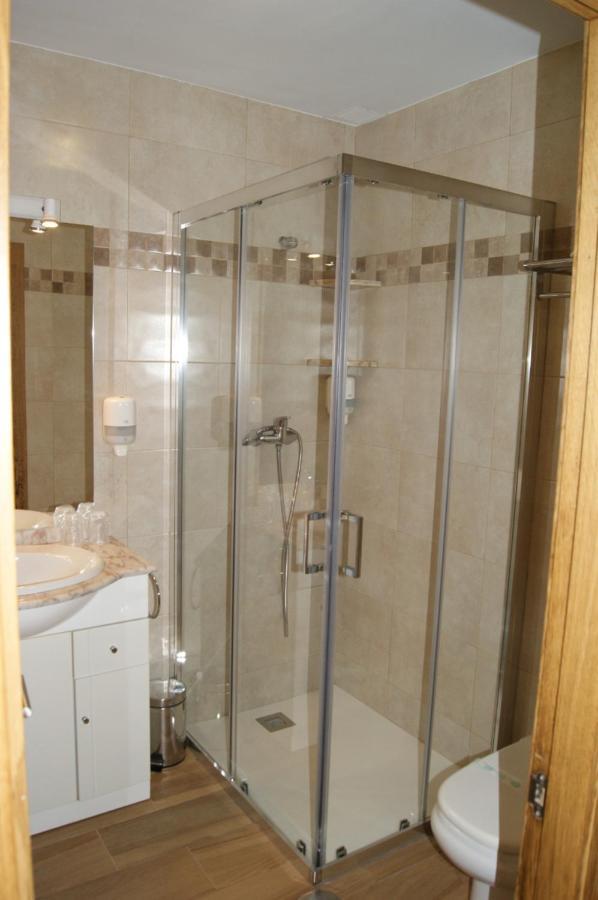 Apartamentos Camin De Pelayo Las Rozas Exteriör bild