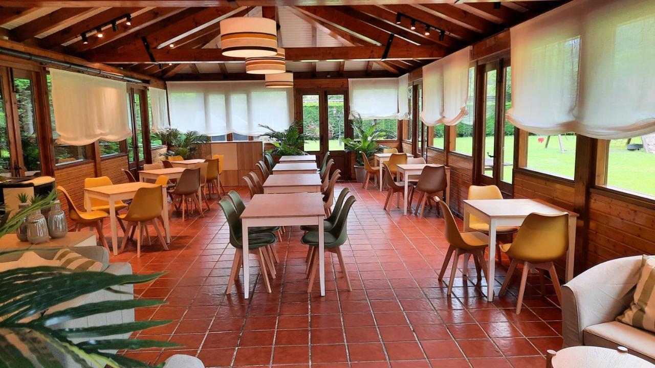 Apartamentos Camin De Pelayo Las Rozas Exteriör bild