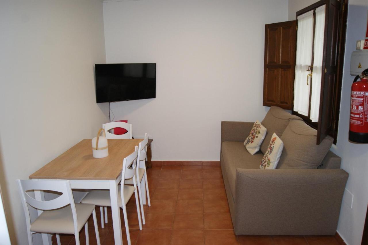 Apartamentos Camin De Pelayo Las Rozas Exteriör bild