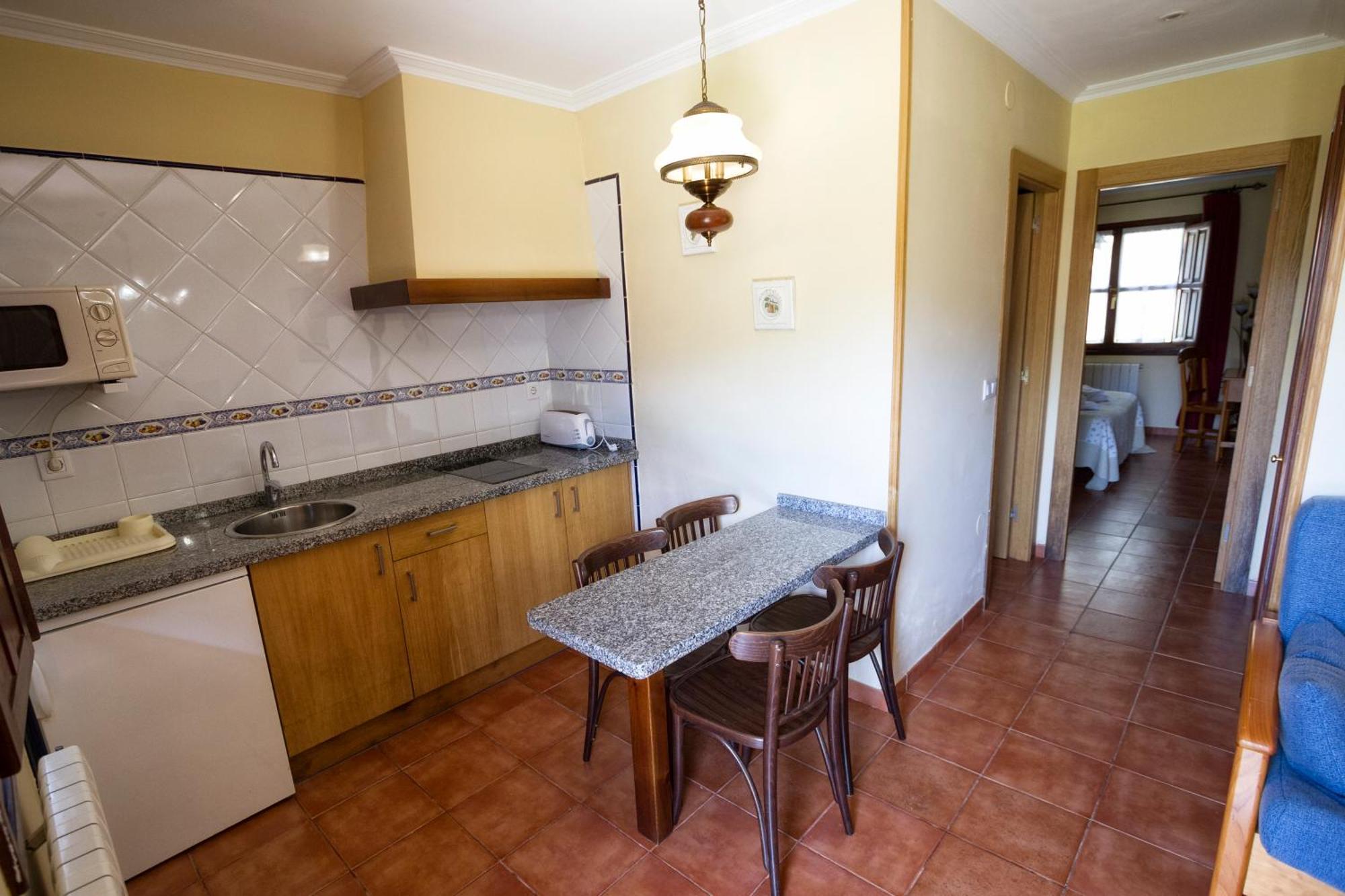 Apartamentos Camin De Pelayo Las Rozas Rum bild