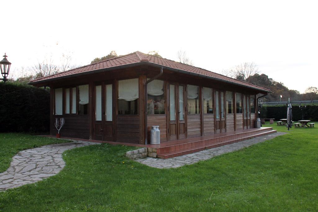 Apartamentos Camin De Pelayo Las Rozas Exteriör bild